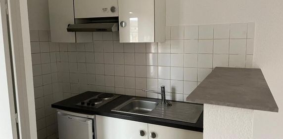 Location Appartement 2 pièces 32m² AUBENAS 07200 - Photo 2
