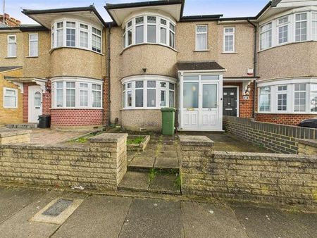 Bridgwater Road, Ruislip, HA4 - Photo 2