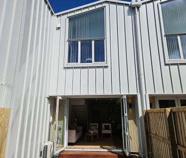 Chic 2BR Townhouse! - Photo 2