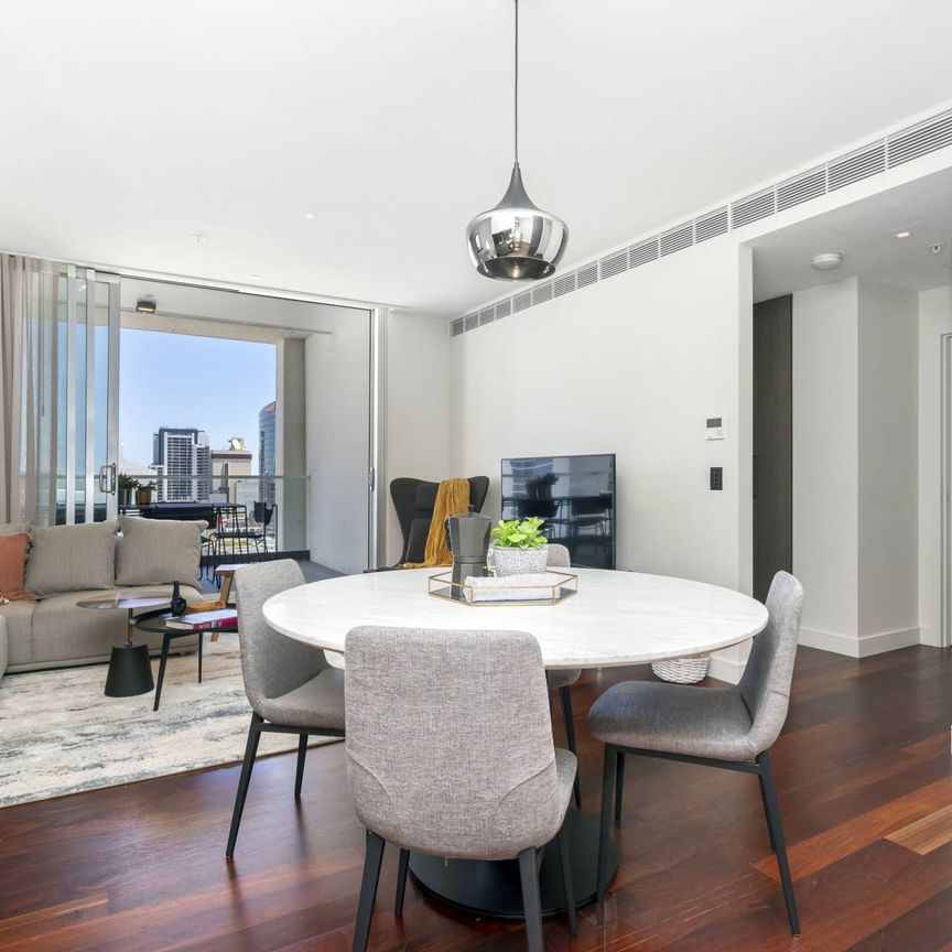 17th Floor QT Luxury with Uninterrupted City Views - Photo 1