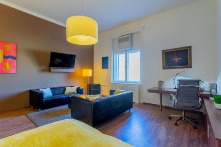 Vértanúk tere - Fotó 3