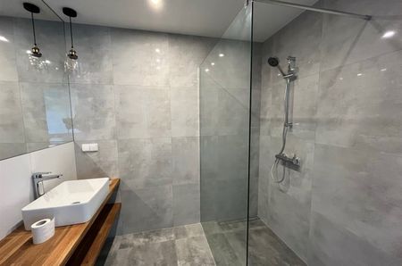 ŚLĄSKIE, Bielsko-Biała m., Bielsko-Biała, Osiedle Langiewicza - Photo 5