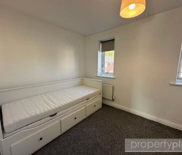 2 bedroom end of terrace house to rent - Photo 5