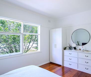 33 Old Lilydale Road, Ringwood East VIC 3135 - House For Rent | Domain - Photo 5