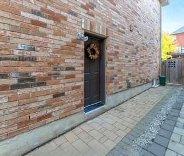 For Lease - 43 Naylor Drive, Bradford West Gwillimbury, Ontario - Photo 4