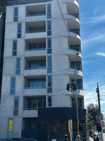 Carlton - Photo 3