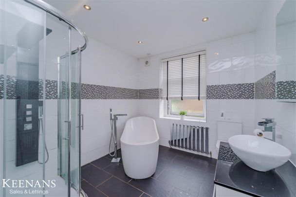 Burnley Road East, Rossendale - Photo 1