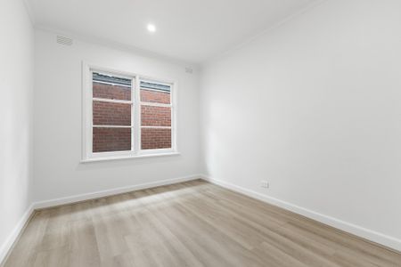 39 Panoramic Grove, Glen Waverley - Photo 3