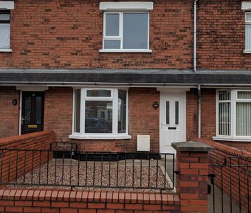 149 Shore Road, Belfast, BT15 3PN - Photo 2