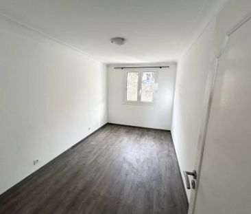 F4 avec balcon + terrasse, calme et vue panoramique à Saint-Antoine - Photo 3