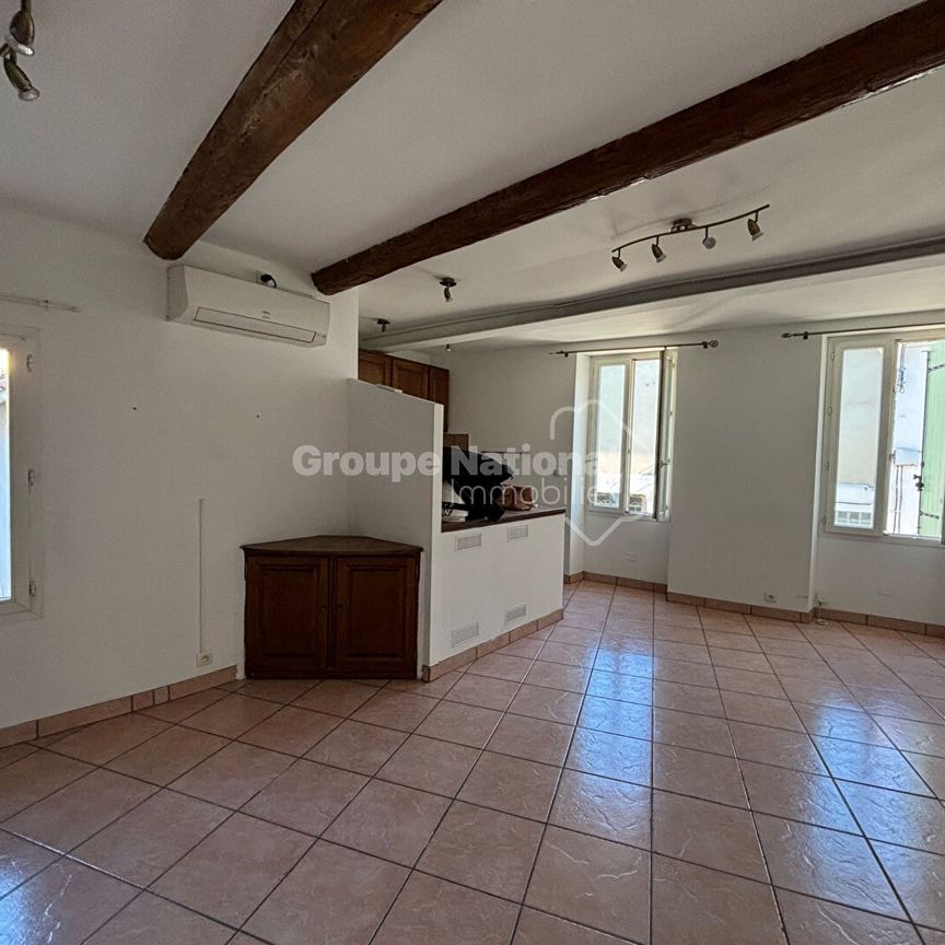 A LOUER - CARPENTRAS - MAISON DE VILLE, - Photo 1