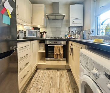 Drummond Road, Guildford, Surrey, GU1 4NT - Photo 5