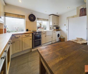 2 bedroom end of terrace house to rent - Photo 4