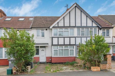 3 bedroom terraced house to rent - Photo 2