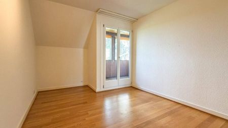 Ruhig im Grünen, zentral in Riehen: 192 m2 Maisonette mit Weitblick - Photo 3