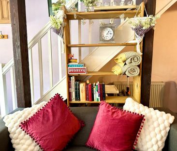 2 bedroom semi-detached house to rent - Photo 5