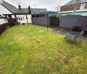 4 bedroom semi-detached house to rent - Photo 5