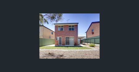 Double Storey House for Rent in a Quiet Street of Ingle Farm - Photo 5