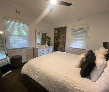 951 Mate Street, North Albury NSW 2640 - House For Rent | Domain - Photo 2