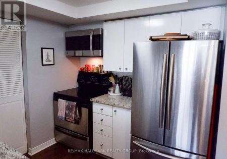 203 - 30 CHARLEVOIX STREET - Photo 4