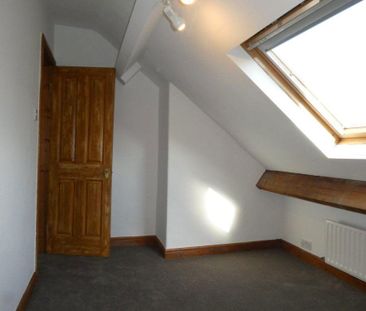 4 bedroom terraced house to rent - Photo 4