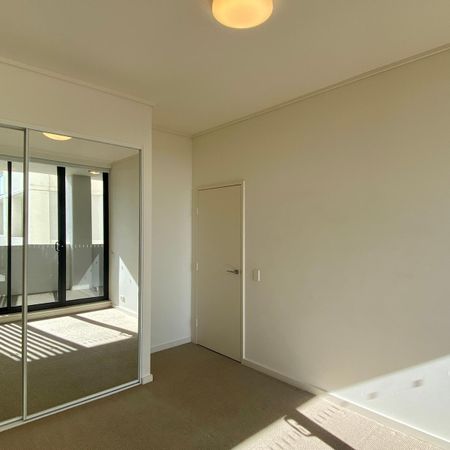 2-bedroom Northeast Facing Modern Apartment for lease! - Photo 5