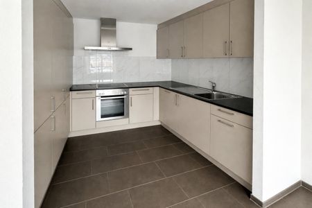 4.5 Zimmer, 111 m², 4. Stock - Photo 4