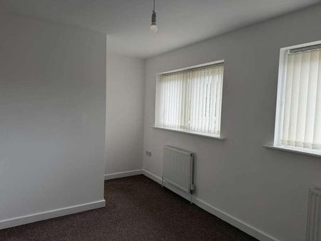 Blenheim Road, Wigan, WN5 - Photo 5