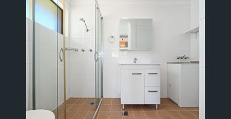 Spacious 1 Bedroom Villa, Over 55's Complex - Photo 5