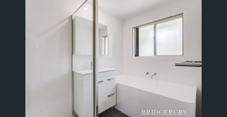 Charming 3 Bedroom Home on Spacious Block in Petrie - Photo 2