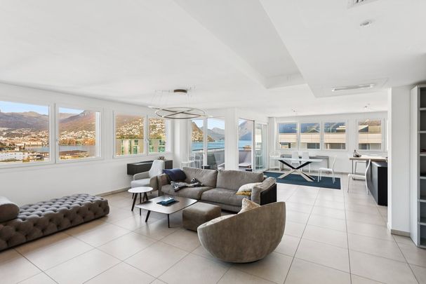 4.5 Zimmer, 166 m², 9. Stock - Photo 1