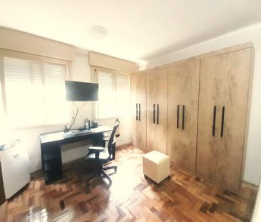 Apartamento com 1 quarto e 41m² para alugar em Passo da Areia, Port... - Foto 6