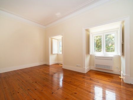 Apartamento T3+1 em Lisboa - Photo 2