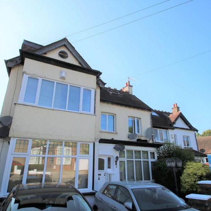 Studio to rent - Photo 1