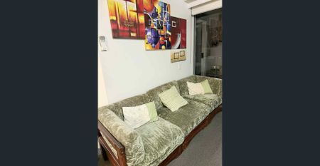 A Beautiful Two-Bedroom Furnished Apartment with one Car Park on Level 4. - Photo 2