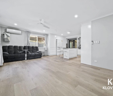 🏡 Family Home in Convenient Slacks Creek Location! - Photo 3