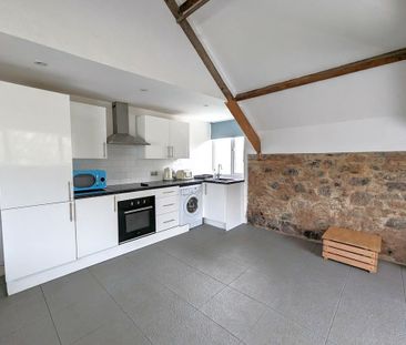 2 bedroom penthouse to rent - Photo 4