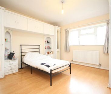 4 bedroom house to rent - Photo 2