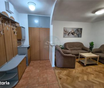 Apartament 2 camere balcon parcare zona Sub Arini - Photo 2