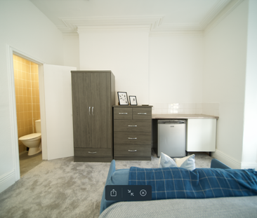 1 bedroom in a house share to rent - Photo 3