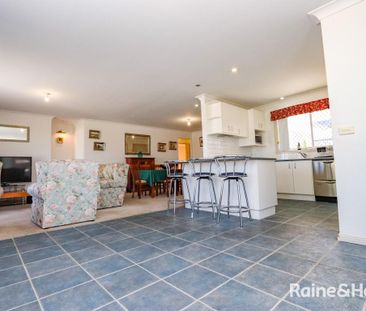 3 Bedroom Furnished Unit Close to Town- Available 6/12/25 - Photo 5