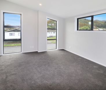 Naenae Living - Photo 2