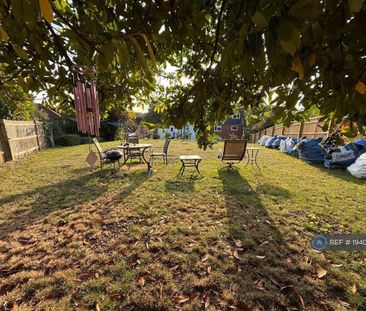 Studio to rent - Photo 5