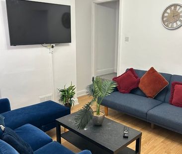 2 Bed Terraced House, Shakleton Road, CV5 - Photo 1