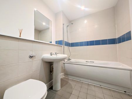 2 bedroom apartment to rent - Photo 4