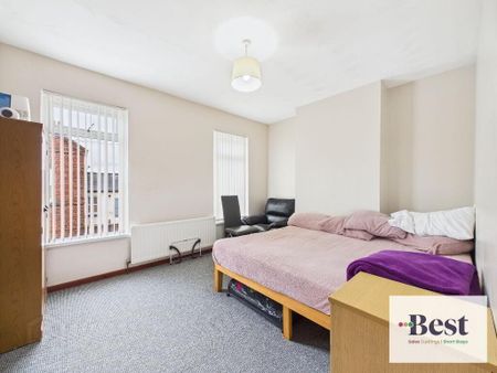 5 Victoria Street, Carrickfergus, BT38 8AQ - Photo 3