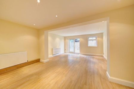 House share to rent - Photo 3