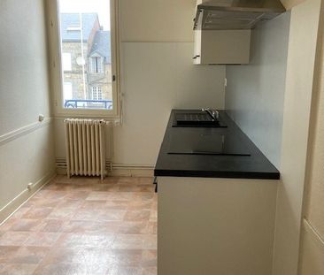 Location Appartement 4 pièces 135m² LA FERTE MACE 61600 - Photo 2