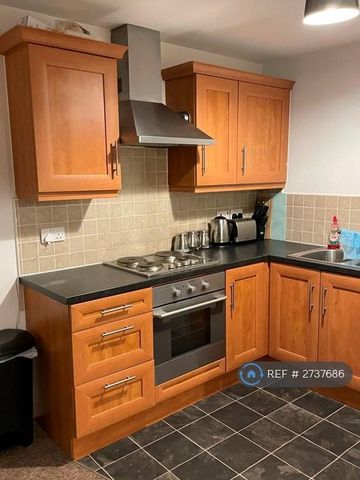 2 bedroom flat to rent - Photo 5