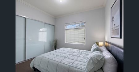 Spacious City Fringe Stunner | Fully Furnished - Photo 4